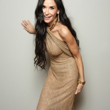 Demi Moore - Magazine and Candid Shoots Collection in demimoore_3581014984789436114.jpg - hidden celebrity photo